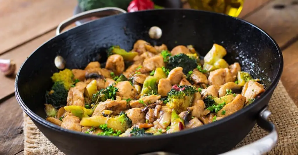 Sauté de Poulet Brocoli et Champignons au Thermomix