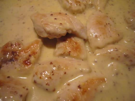 Aiguillettes De Poulet Agrémenté D'une Sauce Crème Au Thermomix