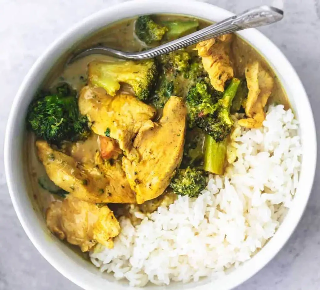 Poulet au Curry et Brocoli léger