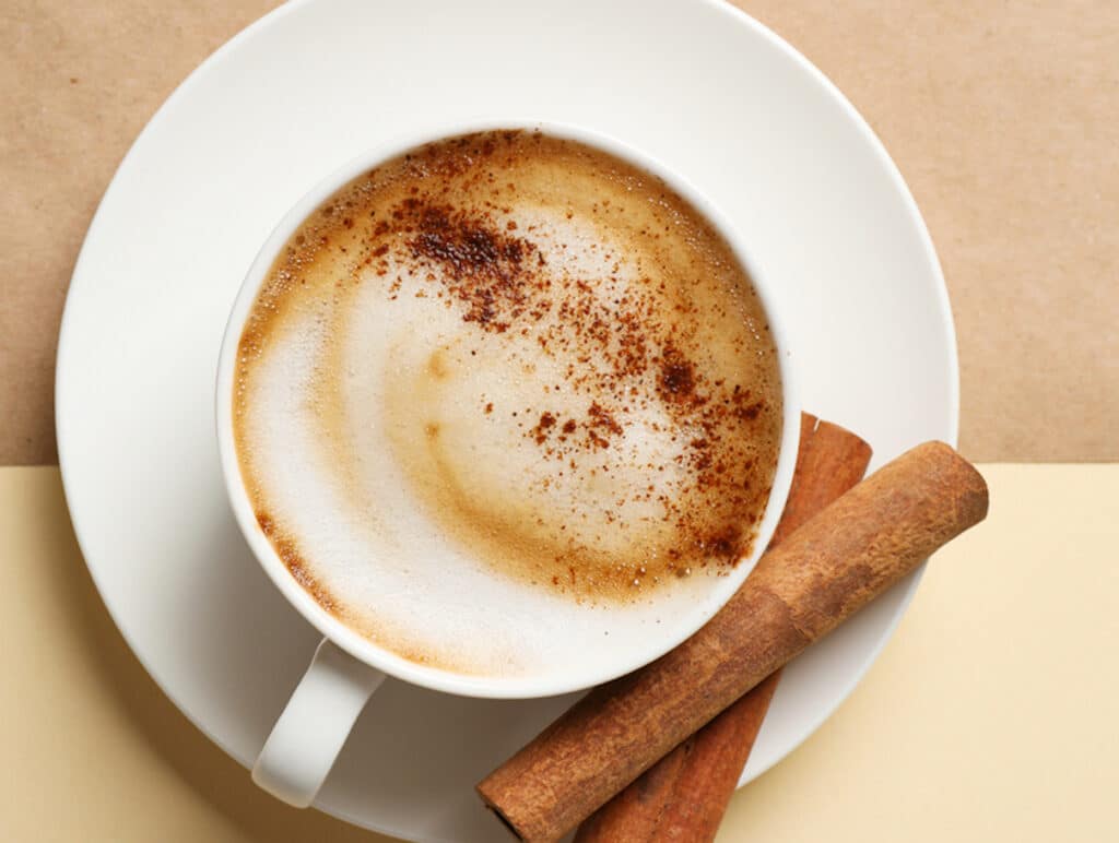 Cappuccino à la cannelle léger