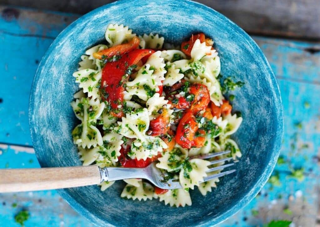 Farfalle aux Herbes et Poivrons légère