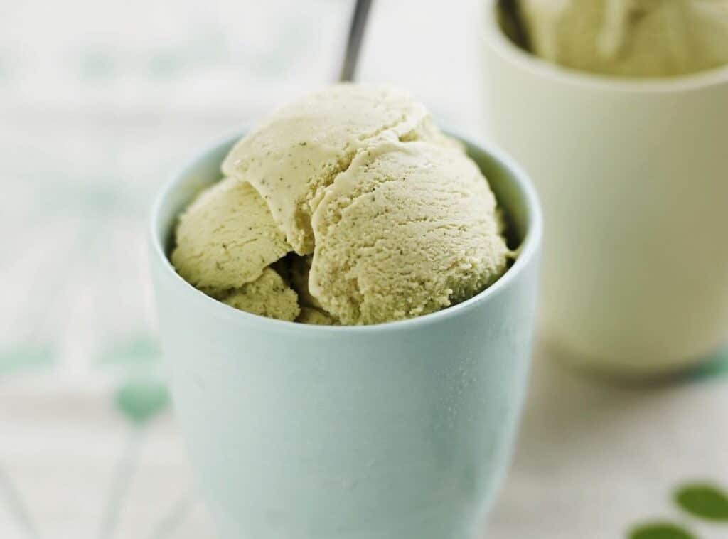 Glace allégée au thé vert