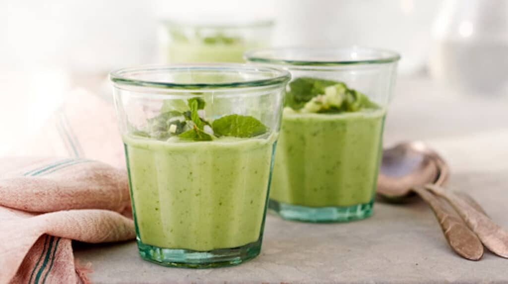 Gaspacho d'avocat et concombre au Thermomix : Un mariage parfait de textures et de goûts