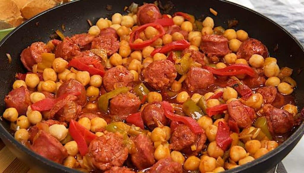 Ragoût de chorizo ​​et pois chiches léger