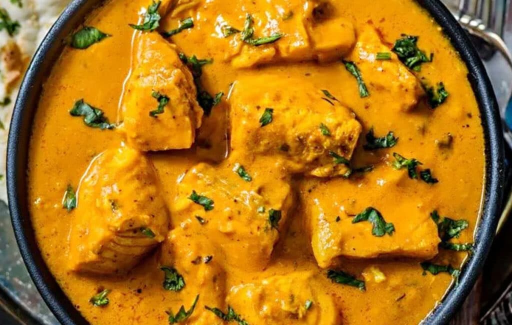 Saumon au Curry et Lait de Coco allégé