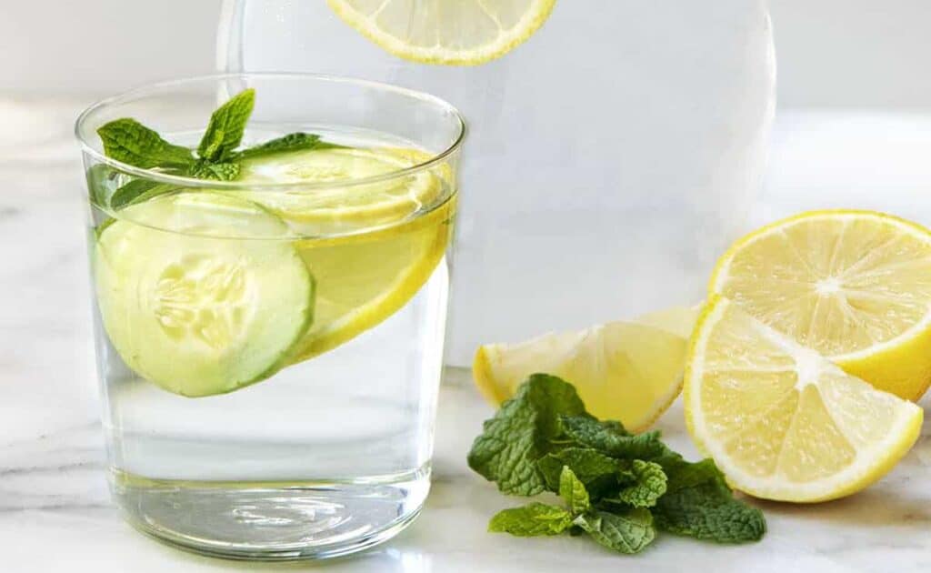 Eau Detox au concombre et citron