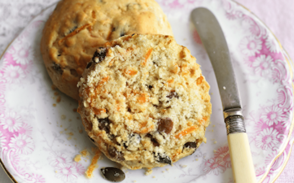 Scones aux carottes et raisins secs Léger