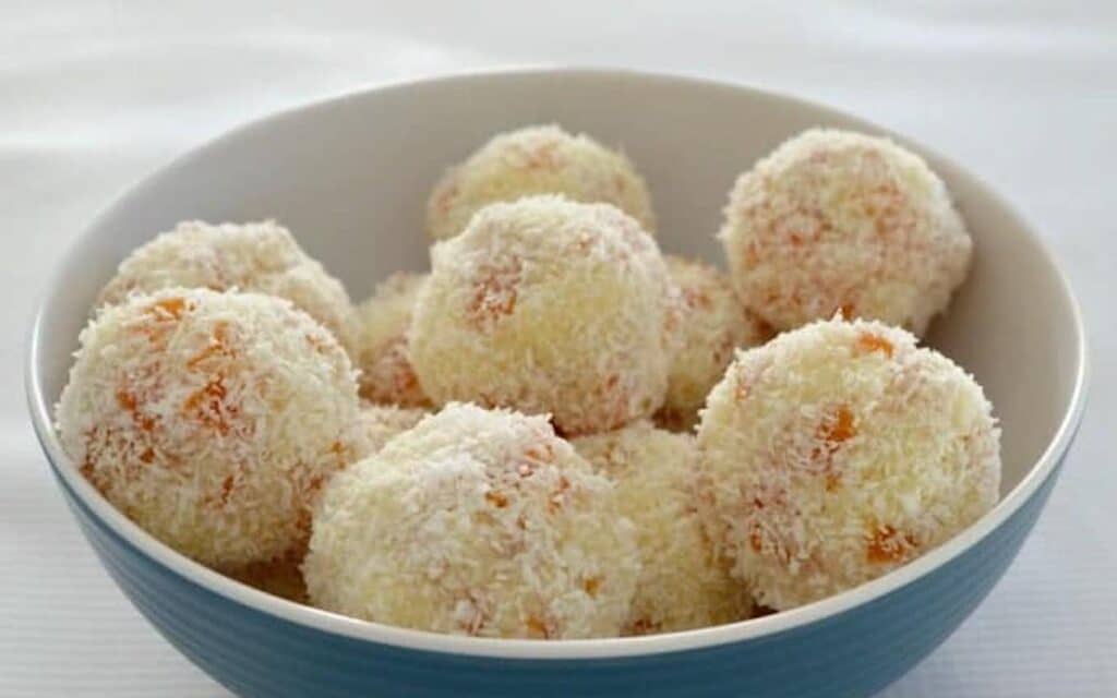 Boules d’Abricots et Noix de coco au thermomix