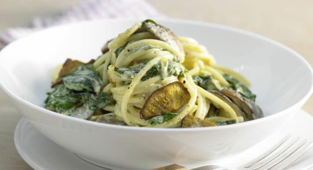 Spaghetti aux blettes et champignons Léger