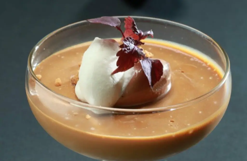 Mousse au caramel au beurre salé légère