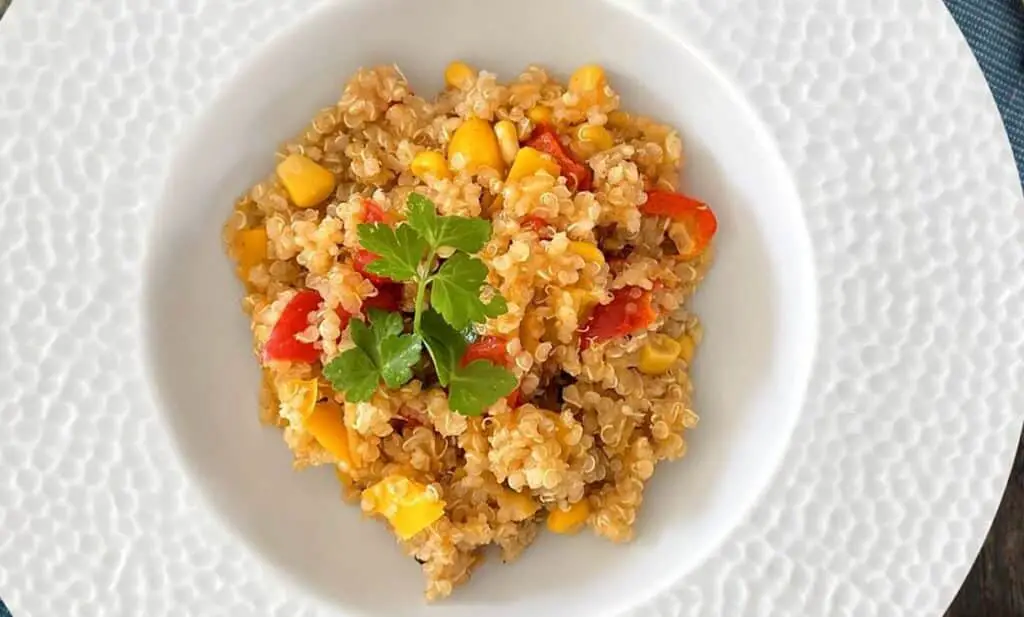 One pot à la mexicaine quinoa poivrons et maïs au thermomix