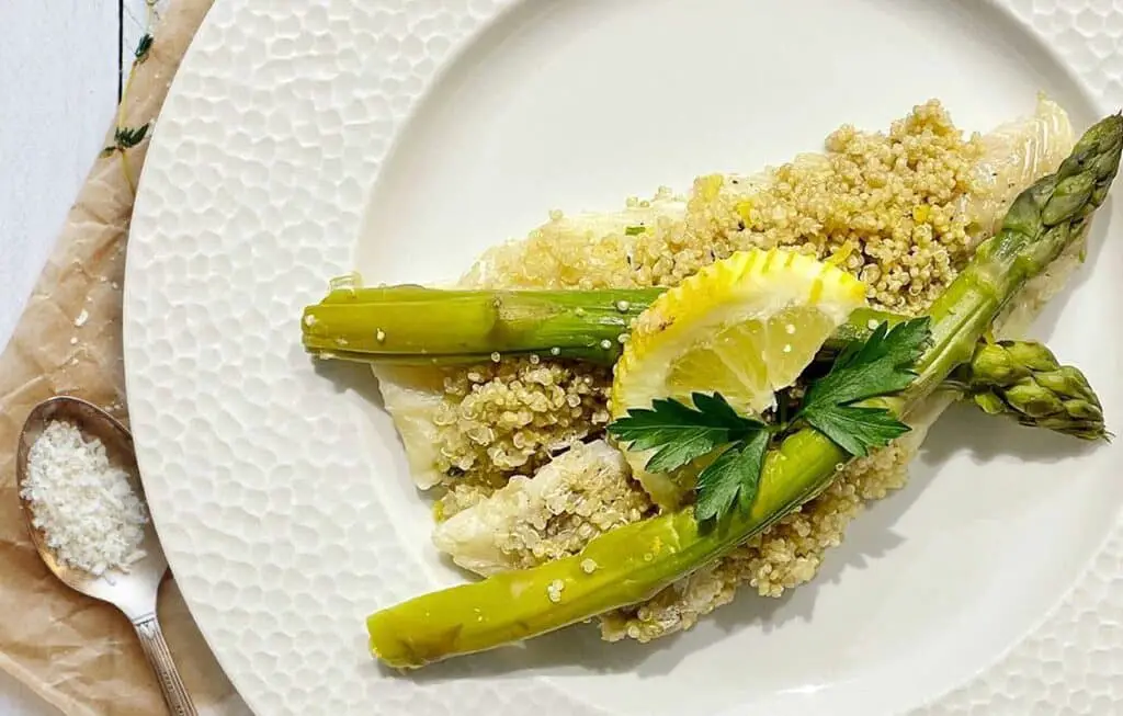 Papillote de cabillaud aux asperges et céréales au thermomix