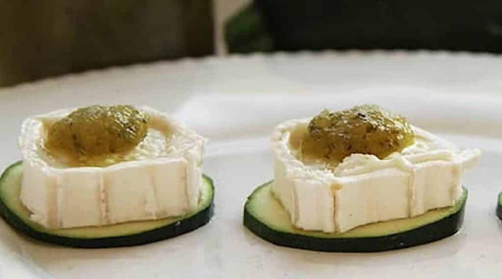 Bouchées de chèvre aux courgettes et confiture de gingembre