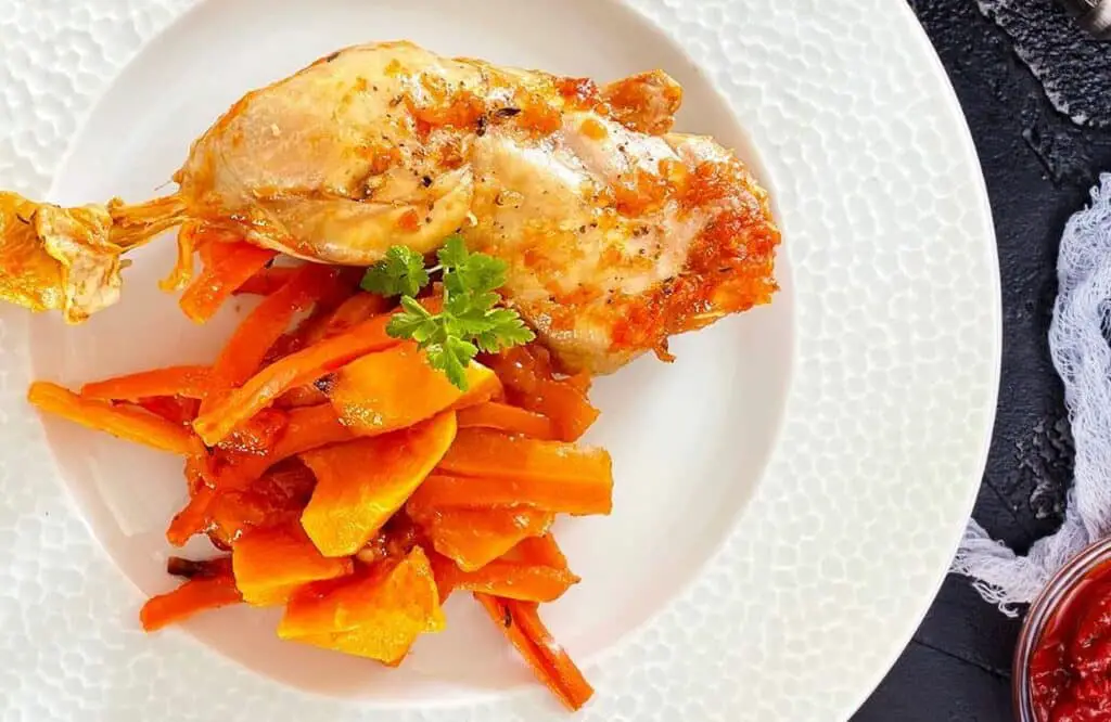 Cuisse de poulet à la tomate et aux légumes au Thermomix