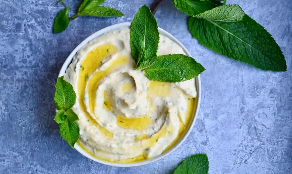 Houmous au Yaourt et Menthe Léger