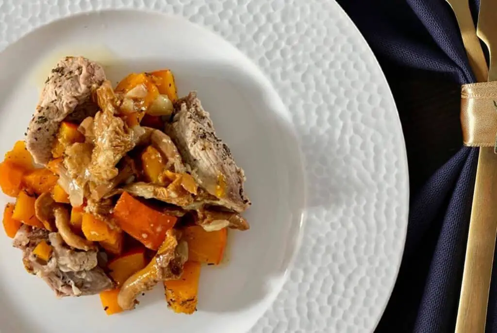 Veau mi-cuit aux girolles et légumes au Thermomix