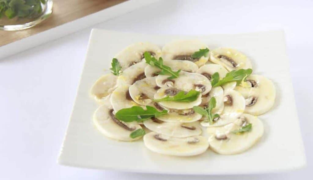 Carpaccio de champignons et roquette au Thermomix