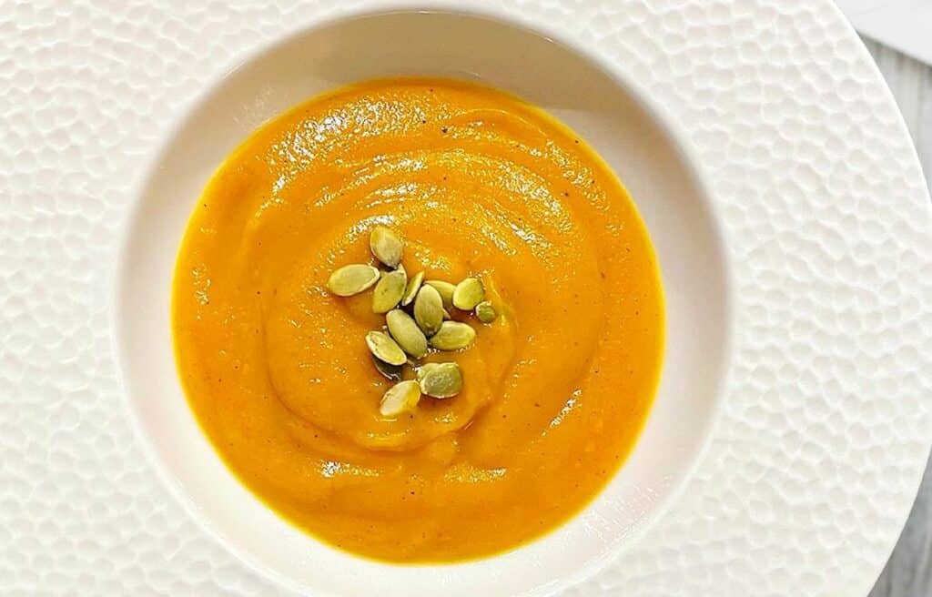 Soupe de légumes aromatisée à la muscade au Thermomix