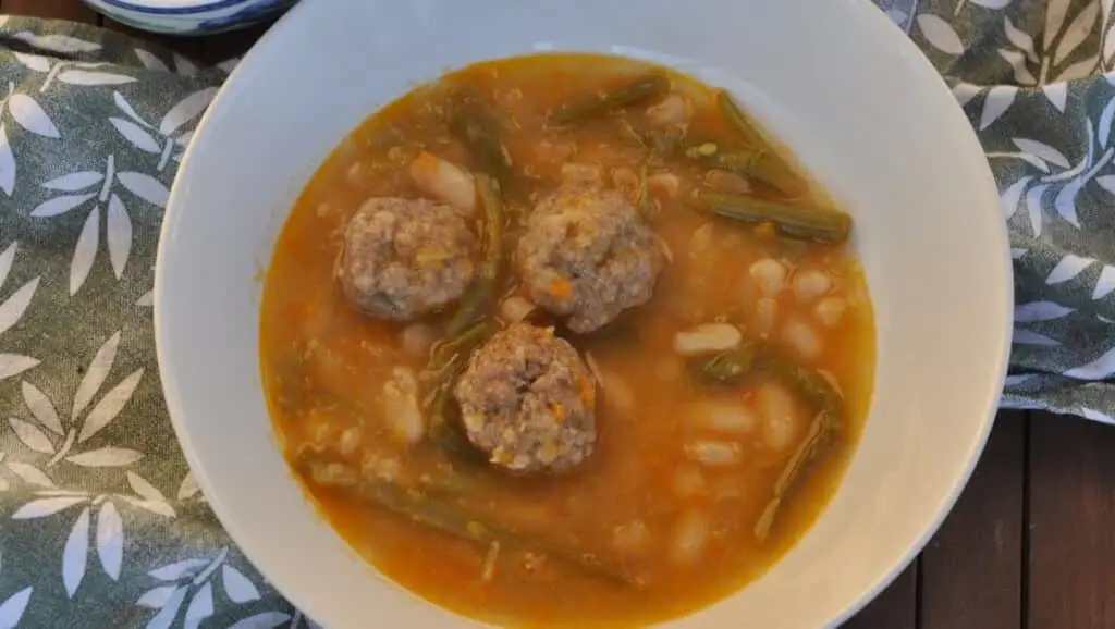 Soupe aux haricots et boulettes de viande au Thermomix