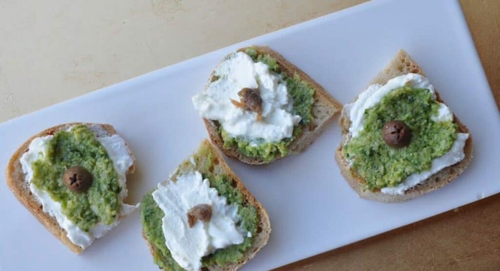 Toasts au Pesto de céleri au Thermomix