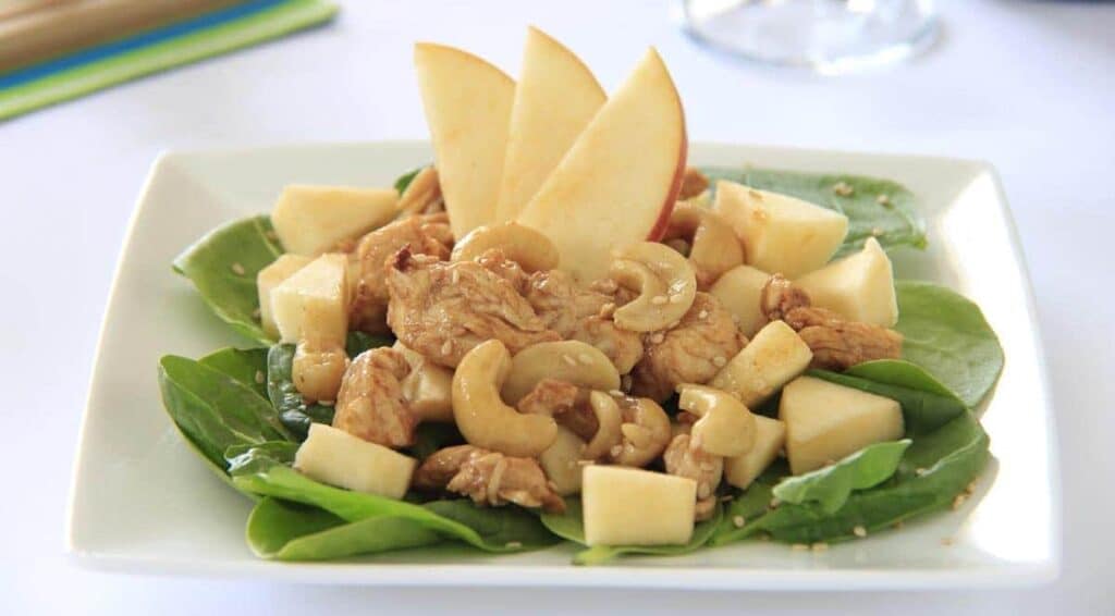 Salade au poulet pomme et épinards au Thermomix