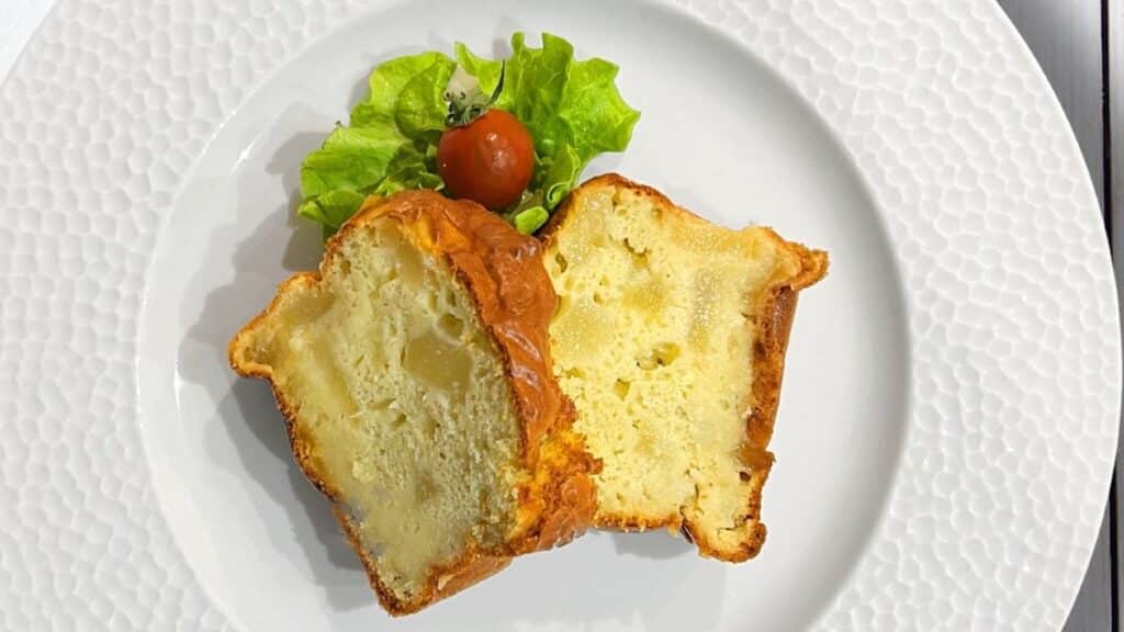 Cake au roquefort et aux poires au Thermomix