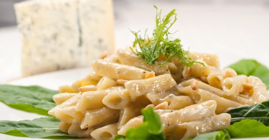 Penne au roquefort : Un plat copieux et exquis !