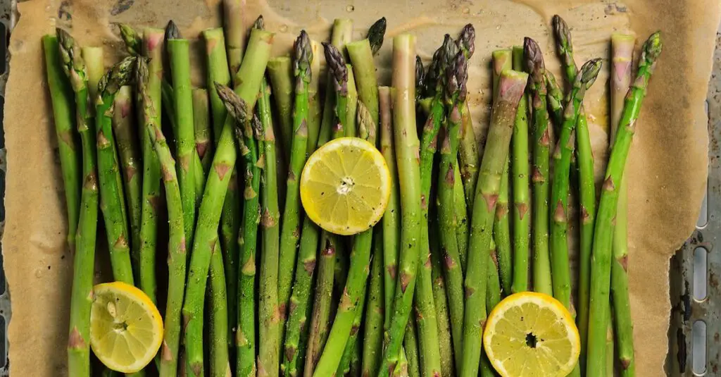 Asperges rôties au citron : Un accompagnement parfait pour toutes vos recettes !