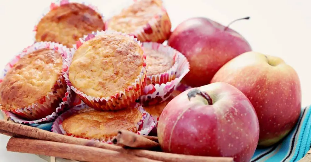 Muffins pomme cannelle sans beurre : Savoureux et Légers à la fois !