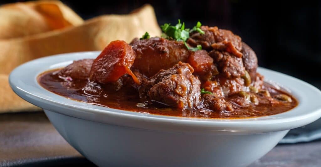 Ragoût de viande à l'irlandaise : Un plat exquis pour surprendre vos convives !