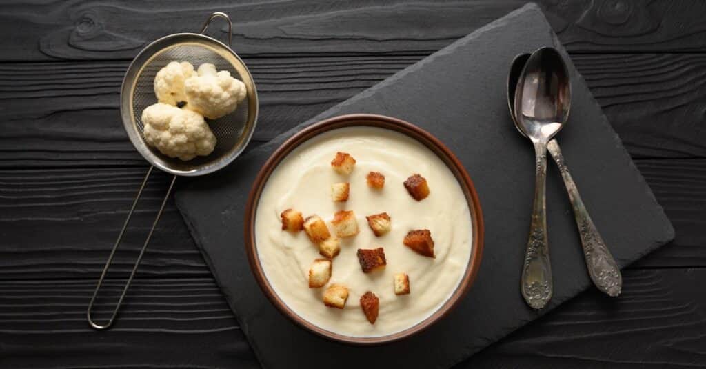 Velouté de chou-fleur au mascarpone Léger : Un velouté réconfortant et raffiné !