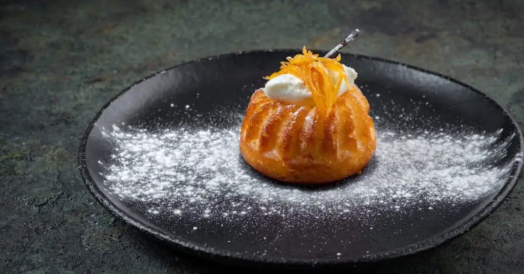 La recette du Baba au rhum traditionnel français : Plongez dans la gourmandise