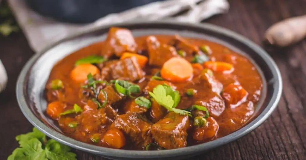 Boeuf bourguignon : Une Explosion de Saveurs et de Tendresse