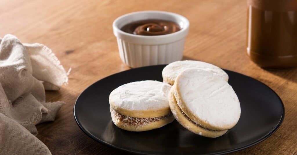 Recette d'Alfajores Argentins : comment faire des biscuits sablés fourrés au dulce de leche