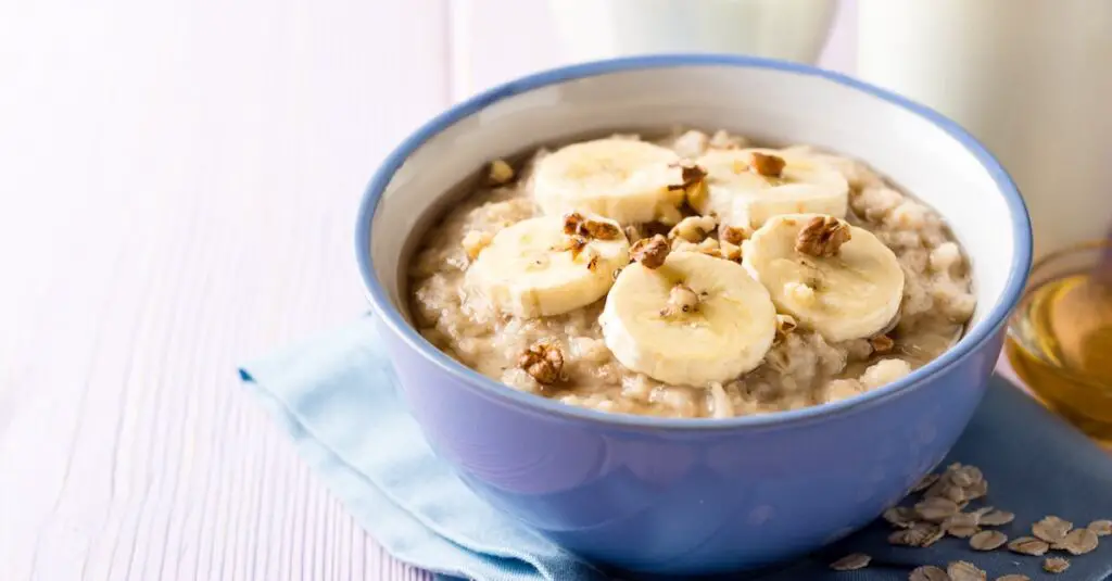 Bouillie d'avoine avec banane au Thermomix : Le combo parfait pour un petit-déjeuner sain et savoureux