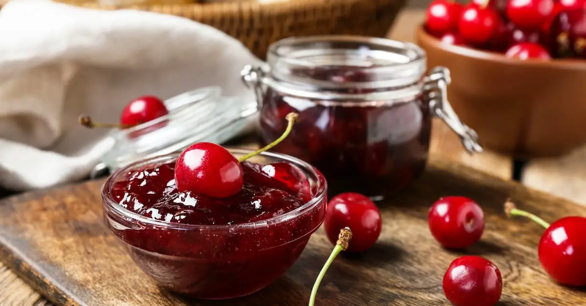 Confiture de cerise au Thermomix : Une gourmandise fruitée à tartiner sans modération