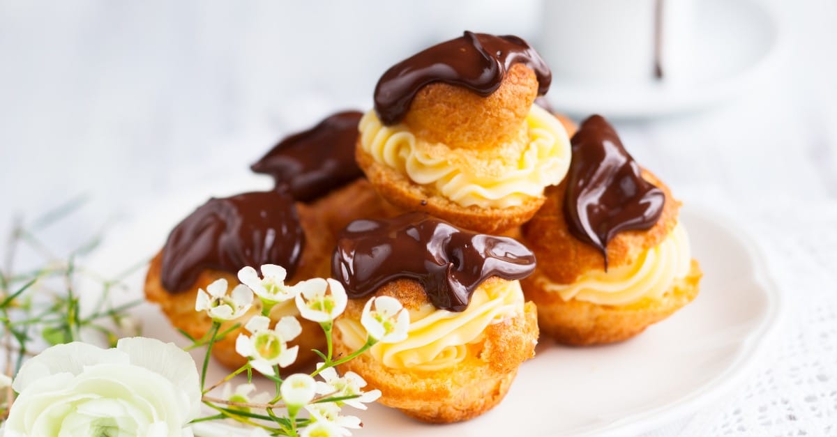 Profiteroles à la Crème et Sauce au Chocolat au Thermomix : Un Délice Irrésistible