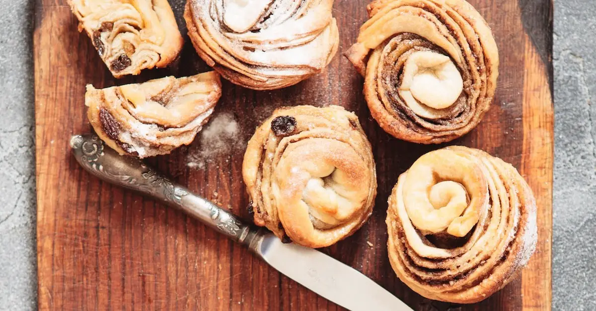 Cruffin à la Cannelle et aux Raisins Secs au Thermomix : Pour Les Plus Gourmands