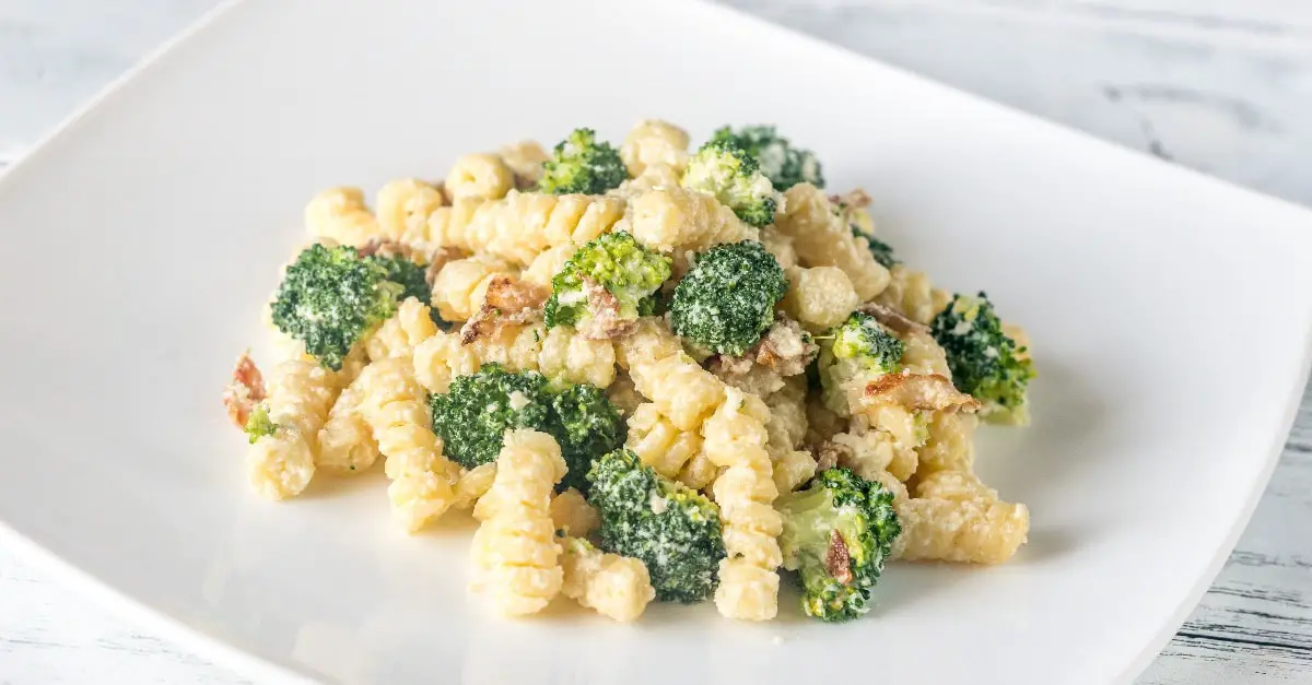 Pâtes au Brocoli Sauce Alfredo et Bacon au Thermomix : Crémeuses et Délicieuses