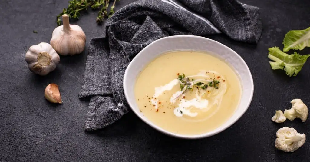 Soupe à la Crème de Chou-Fleur au Thermomix : Onctuosité et Saveurs Uniques