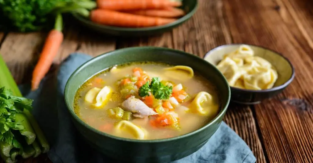 Soupe de Tortellini au Poulet au Thermomix : Une Recette Gourmande