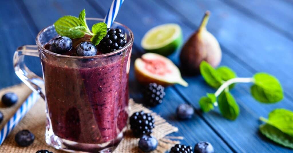 Smoothie Figue Myrtille et mûres au Thermomix : Fraîcheur Fruitée