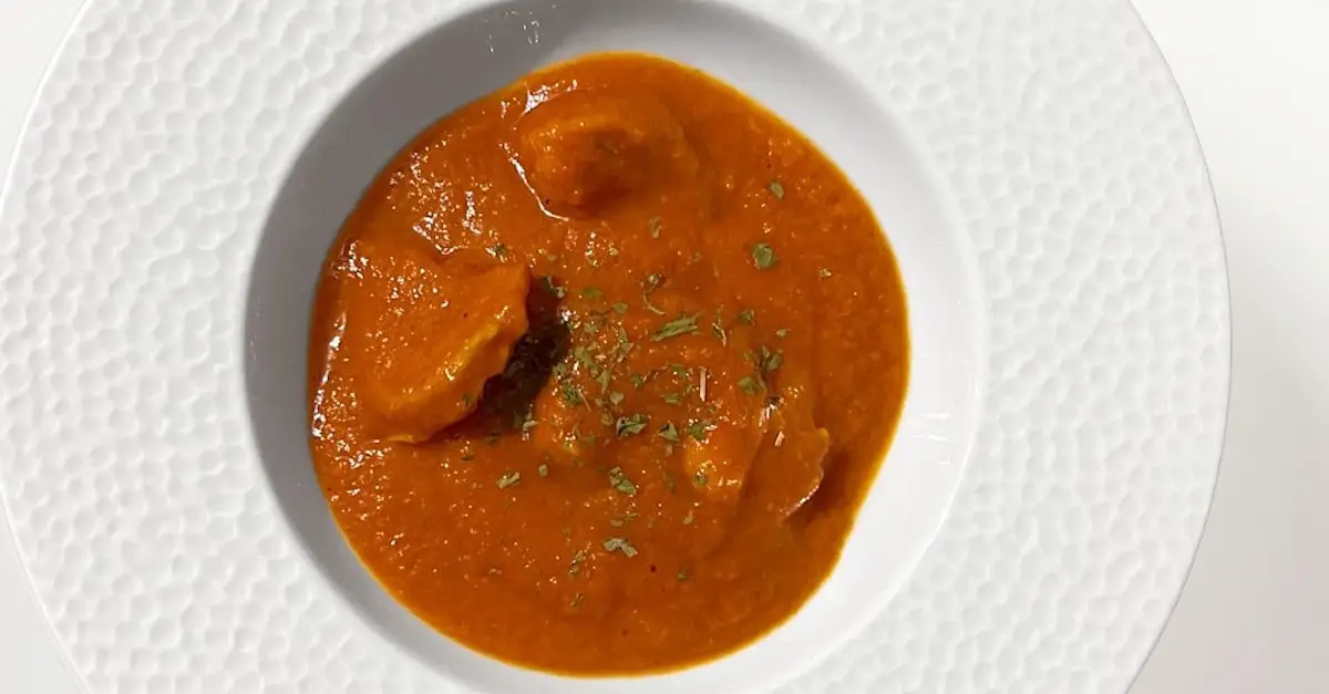 Soupe ayurvédique aux tomates au Thermomix : Une Symphonie de Saveurs