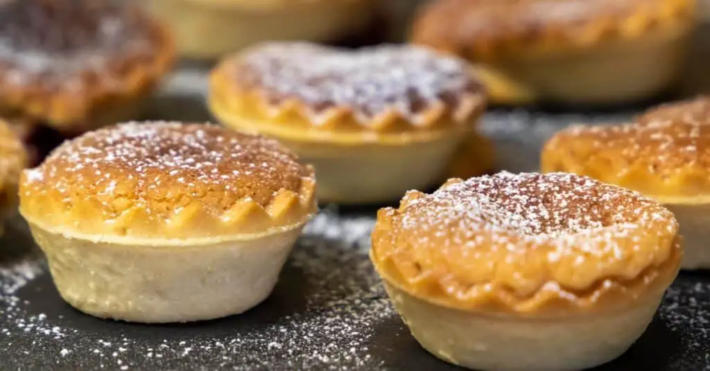 Tartelettes à la Frangipane aux Amandes du Thermomix : Un Délice Miniature