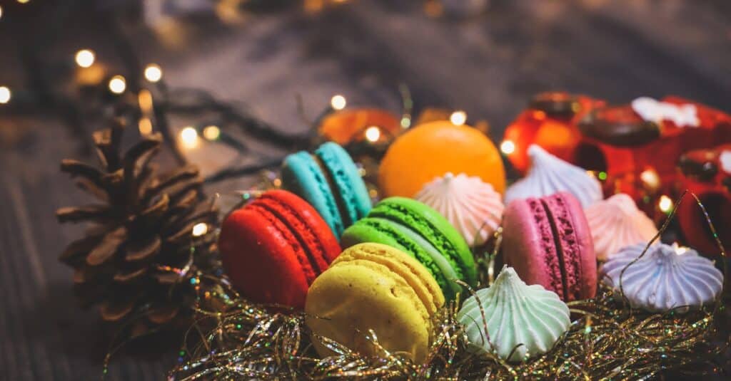 Macarons de Noël aux Couleurs Éclatantes au Thermomix