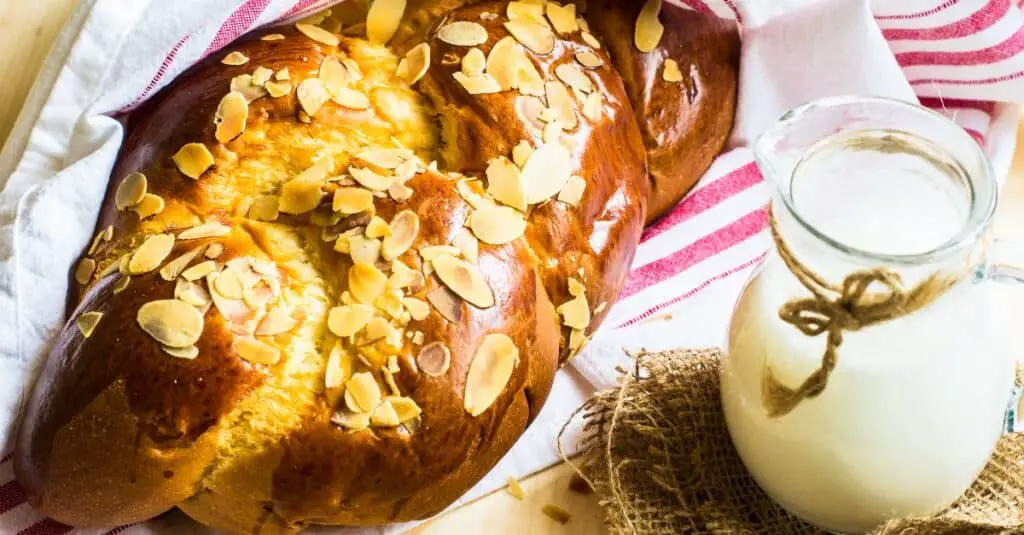 Pain Tressé aux Amandes Effilées au Thermomix : Recette Délicieuce