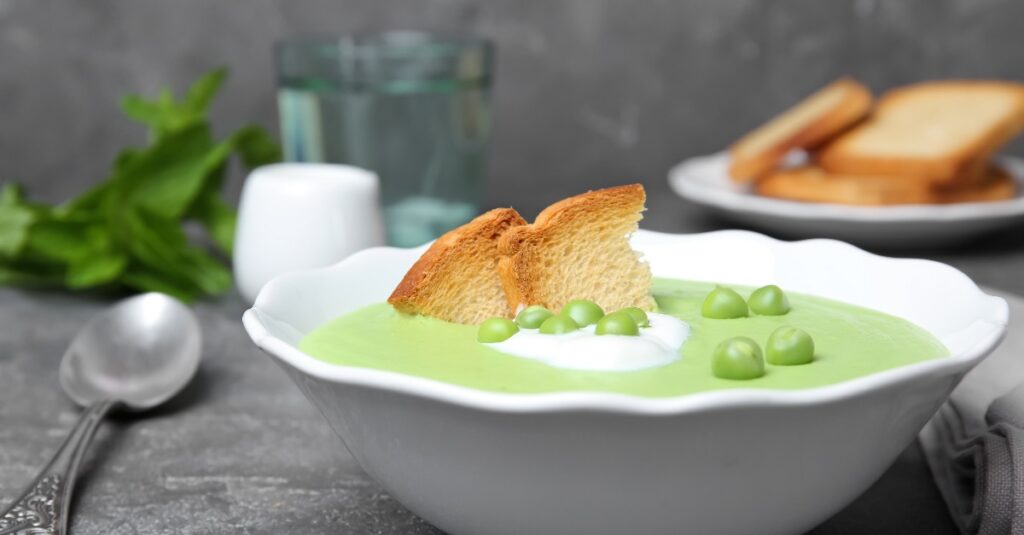 Soupe Crémeuse aux Pois Verts au Thermomix : Onctueuse et Savoureuse