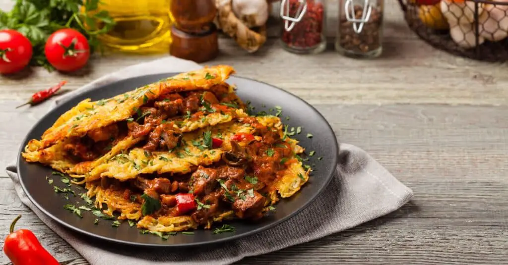 Crêpe de Pommes de Terre au Goulasch au Thermomix : Un Voyage Culinaire Savoureux