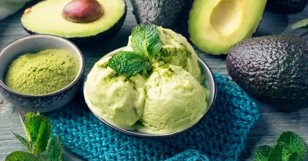 Glace Vegan Avocat à la Menthe et Matcha au Thermomix : Rafraîchissement Sain