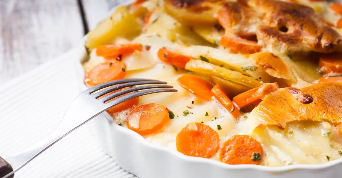 Gratin Pommes de Terre Carottes et Herbes au Thermomix : Un plat réconfortant et savoureux